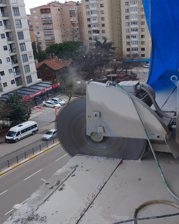 Yer Beton Kesimi